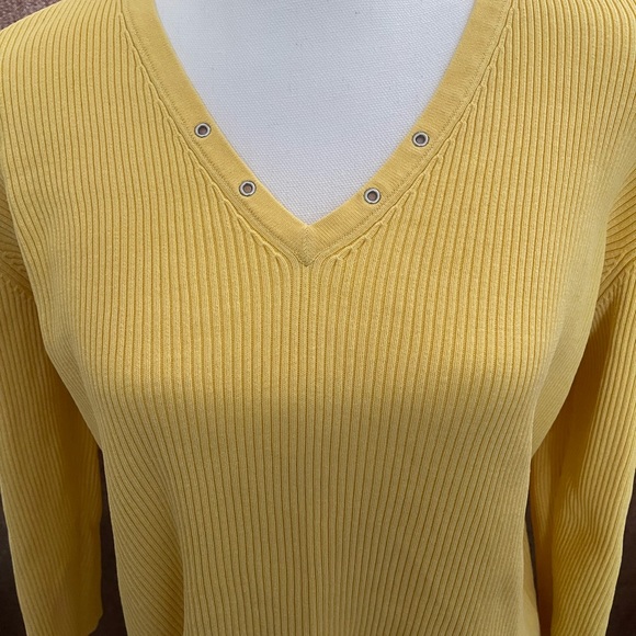 Lauren Ralph Lauren V-Neck 3/4 Sleeves Woman’s Top,Used,Good Condition 💫 - Picture 2 of 7